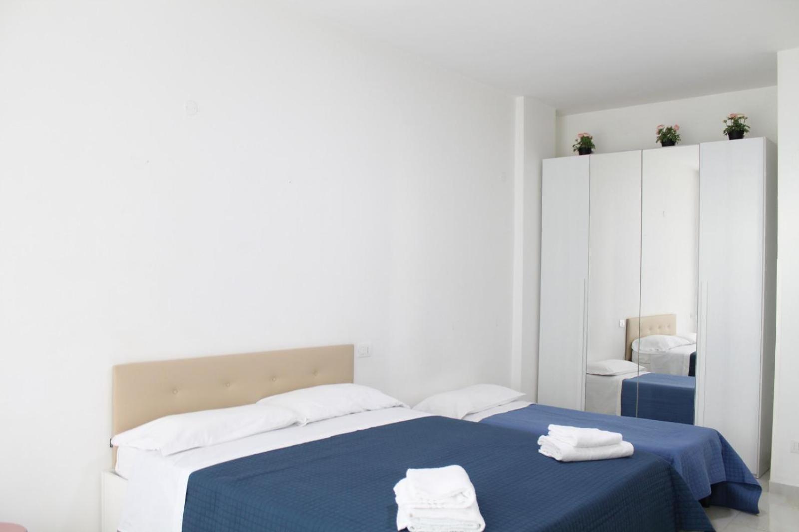 B&B Central Rooms 137 Napoli Ngoại thất bức ảnh