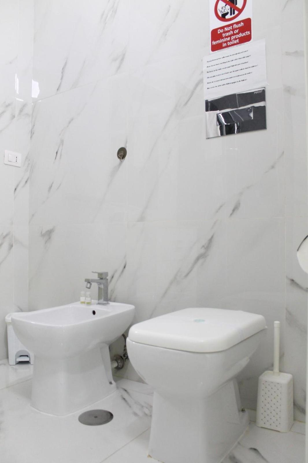 B&B Central Rooms 137 Napoli Ngoại thất bức ảnh