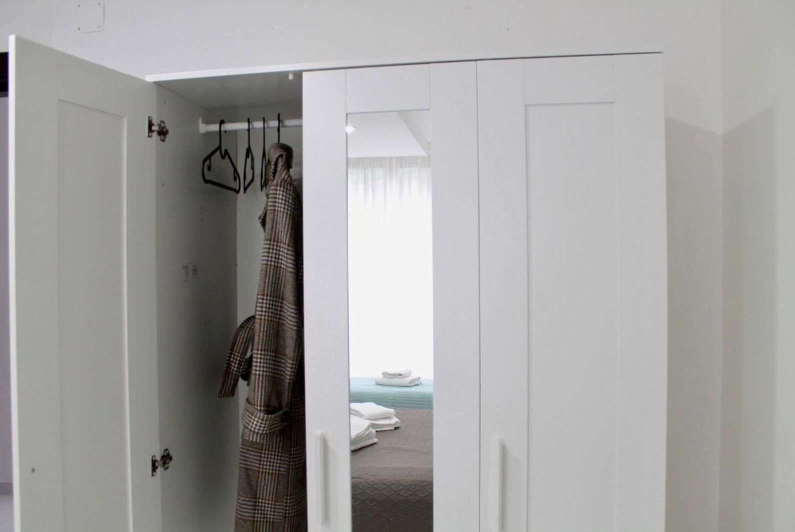 B&B Central Rooms 137 Napoli Ngoại thất bức ảnh